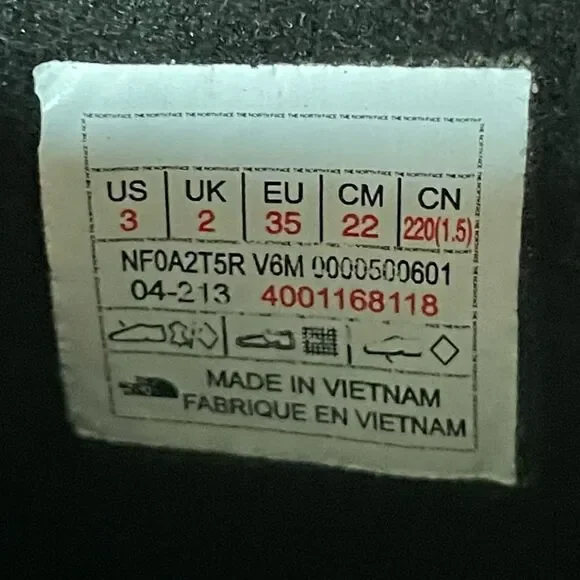 Like New! The North Face, Youth, Chilkat Lace II, Insulated Boots. Size 3.